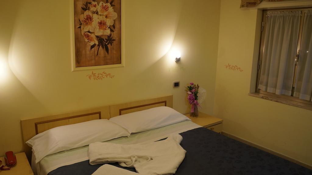 Hotel Villa Laura فيوجّي الغرفة الصورة