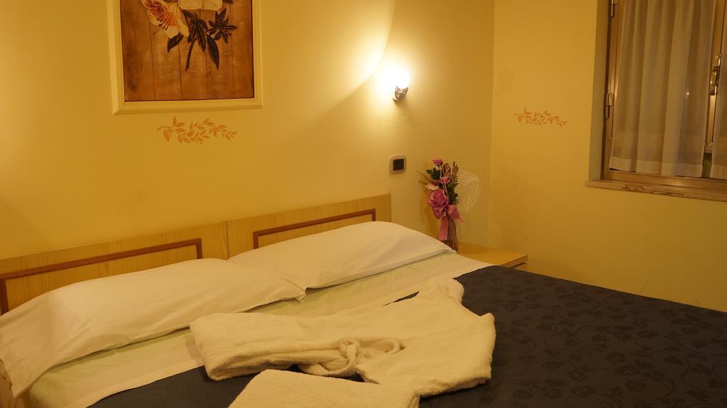 Hotel Villa Laura فيوجّي الغرفة الصورة